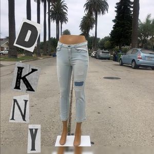 DKNY NWOT jeans Size 28 light jeans never worn!
